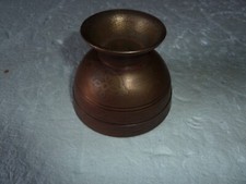 beau bol chinois en cuivre ou bronze à décors d'une rose des vents stylisés