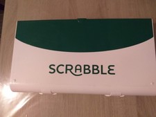 Jeu de société: SCRABBLE PLUS de voyage PLATEAU TOURNANT ALVÉOLÉ. Complet.