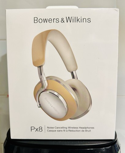 Bowers wilkins px8 - &,