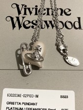 Vivienne Westwood Collier