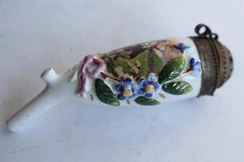 Fourneau pipe porcelaine