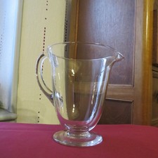pichet broc à eau: cruche en
