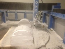 centre d'usinage cnc router 3 axes permanents 5 axes en tout