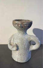 Vase soliflore en céramique beige patinée