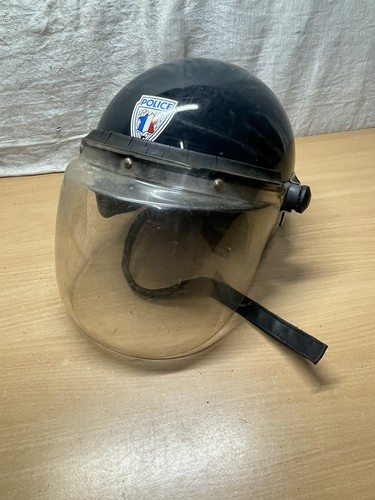 Ancien casque police obsolète - casque,