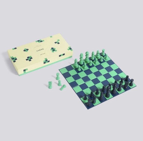 Hay play chess - play, von