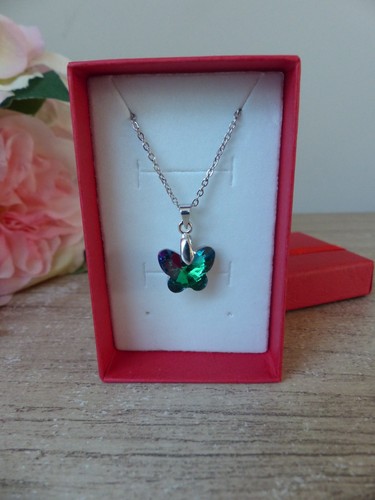 Collier avec pendentif insecte - avec,
