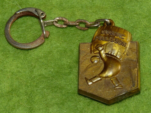 Ancien porte clés cognac