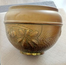 Cache pot en laiton feuilles