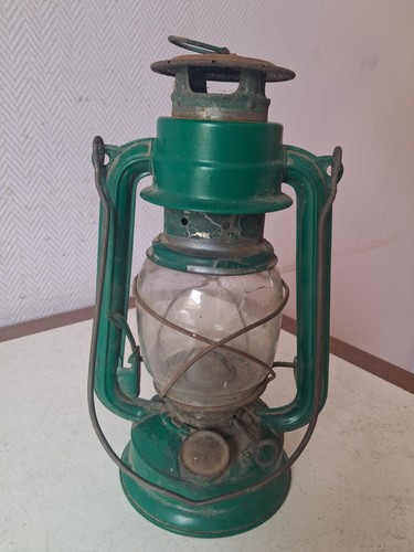 Lampe tempête vintage - tempête, vintage.