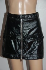 Jupe coloris noir vinyle