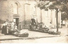 Photo ID Card - Walking Market on the Courtyard of a Church