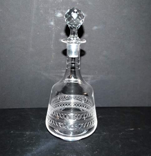 Baccarat carafe eau - eau, fleur