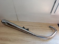 UN POT D ECHAPPEMENT MOTO