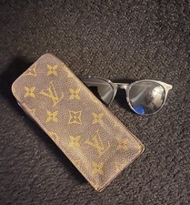 Étui À Lunette Louis Vuitton
