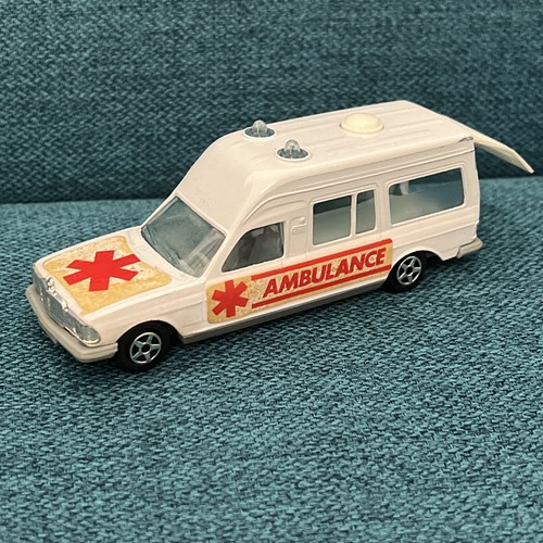 Miniature mercedes ambulance - mercedes,
