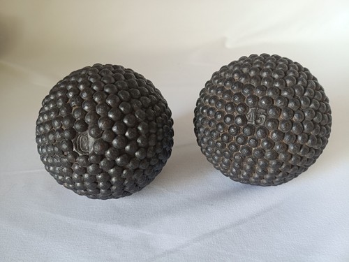 Ancienne boule cloute - ancienne,