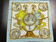 Foulard Hermès en soie Carré