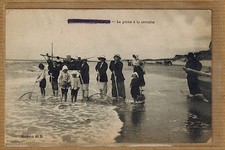 Old postcard Merlimont Plage - shrimp fishing wn0787