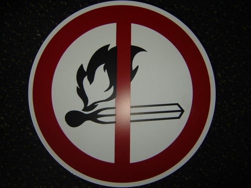Signe feu ouvert lumière - ne,
