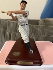 -Lou Gehrig- Danbury Mint 8" New York Yankees Baseball Figure/Statue