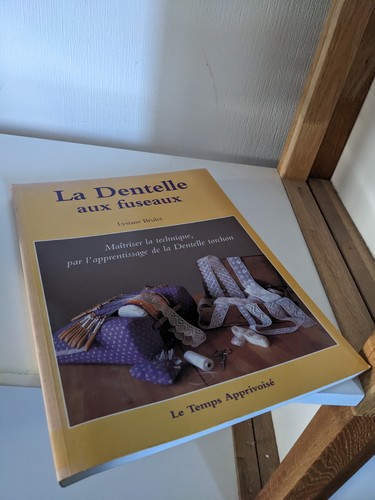 Dentelle aux fuseaux - aux,