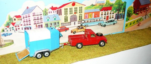 Corgi toys land rover - land,