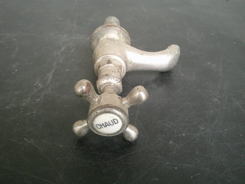 Robinet ancien lavabo - robinet,