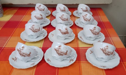 Tasses sous tasse à - 12, 12