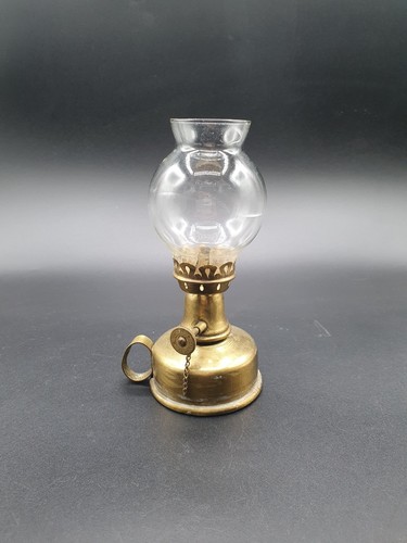 Ancienne petite lampe - petite, À