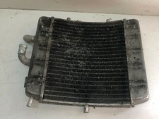 UN RADIATEUR SCOOTER APRILIA
