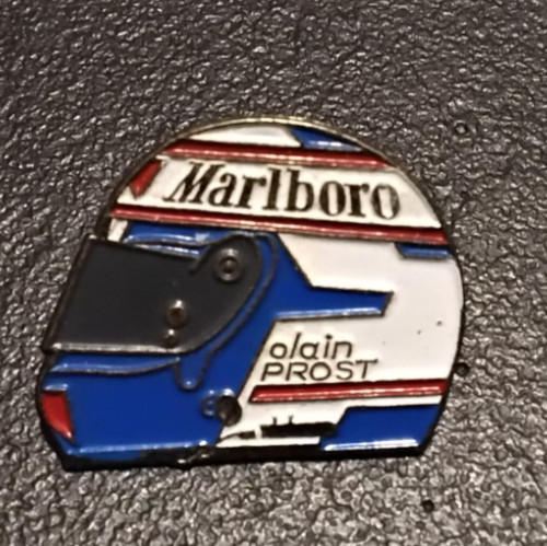 Pin automobile casque - automobile,