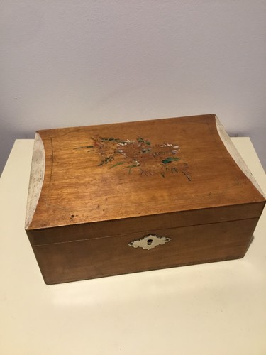 Boite bois fleurs ancienne - bois,
