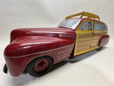 Wyandotte Toytown Estate Woody Wagon Toy Car With Rare Roof Rack