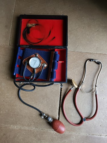 Medecin docteur medecine - ,