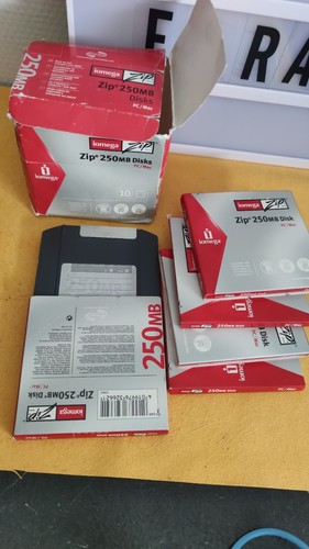 Lot iomega zip brand - iomega,