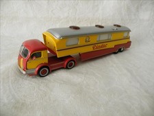 Semi remorque d'habitation