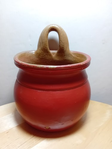 Ancien petit pot - pot, suspension