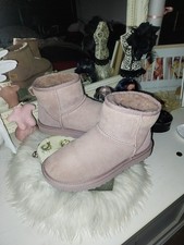 Superbe bottine ugg mini ll
