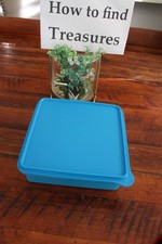 RT4)  NEW TUPPERWARE SQUARE SWEET SAVOURY KEEPER AIRTIGHT CONTAINER PICK COLOR