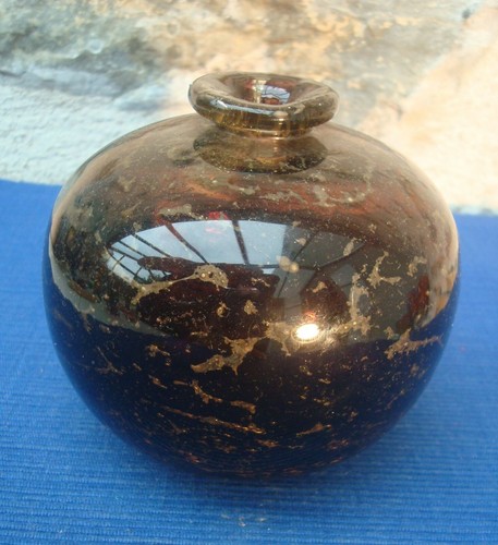 V46 identifier vase - a,