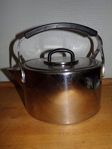 Bouilloire inox capacité - , 2