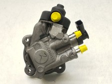 03L130755 POMPE À INJECTION /