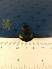 Piton plastique de fixation de