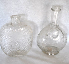 2 flacons anciens verre 19 eme