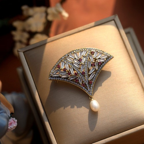 Broche doré dentelle eventail - doré,