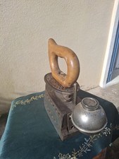 Ancien Fer  à  repasser à