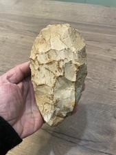 Ancienne Hache biface ?? en silex  taillé