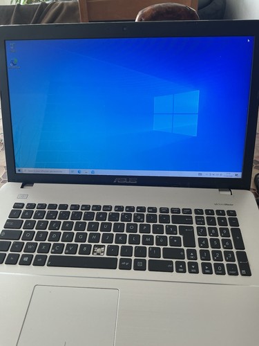 Asus portable intel - 17,3",
