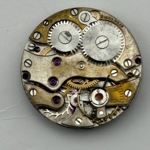 Mouvement montre non - de,